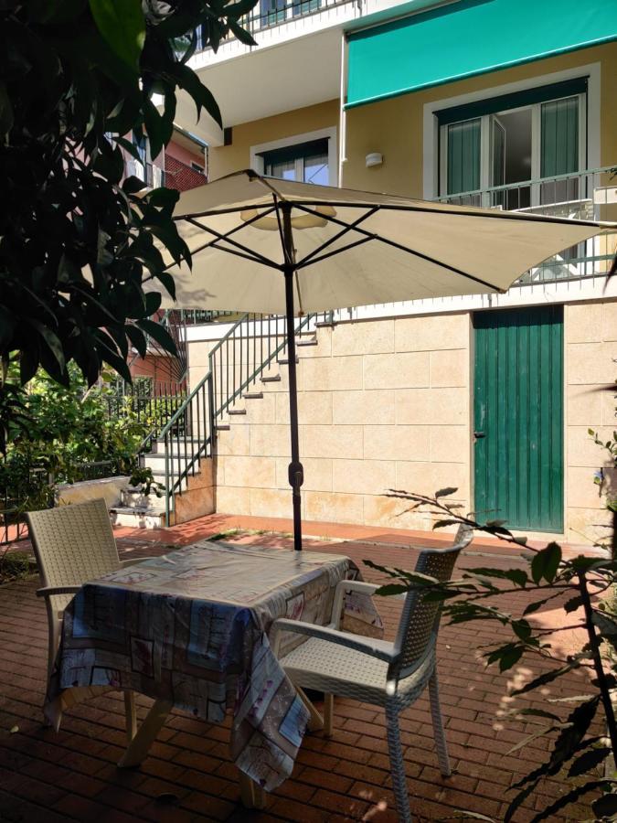 Appartamenti Con Giardino E Posto Auto Per Famiglie Finale Ligure Dış mekan fotoğraf